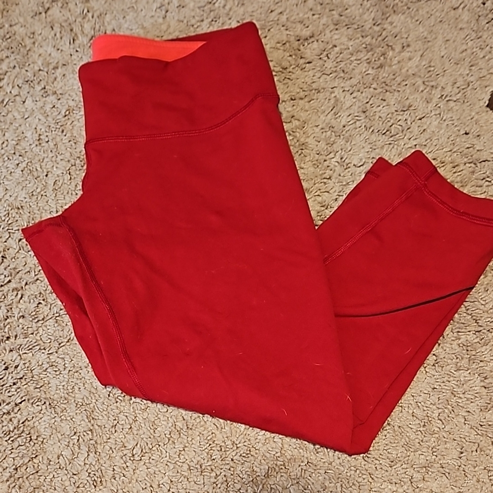 Lululemon crops